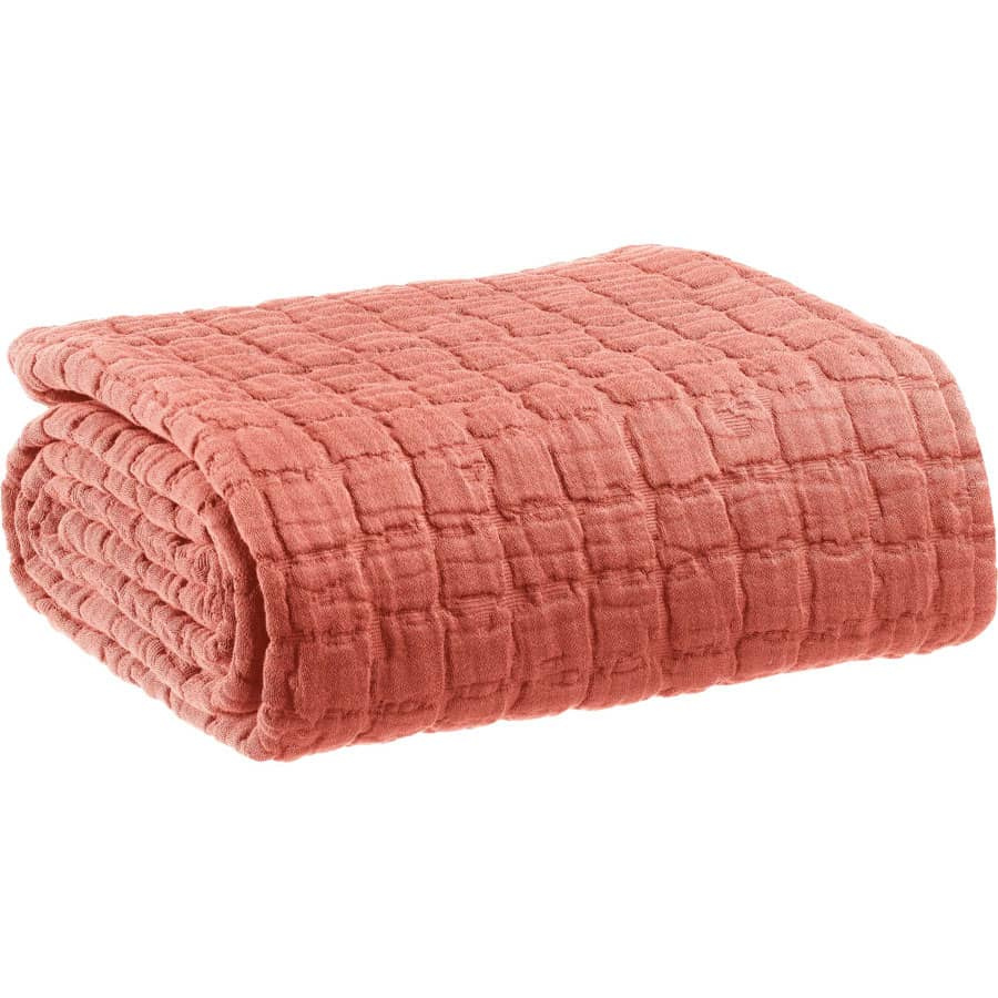 3801047000_ps_1980955117